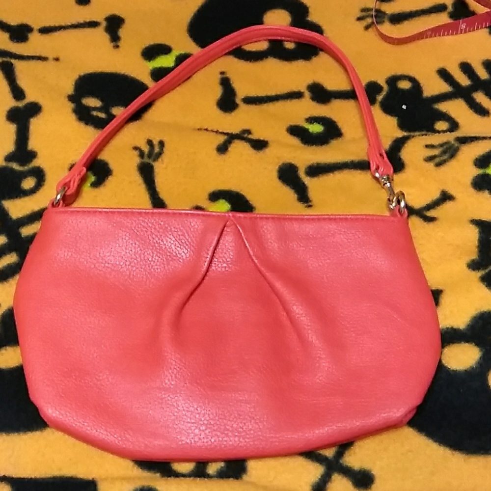 BNWOT Kimchi Blue Small bag/wristlet. RED